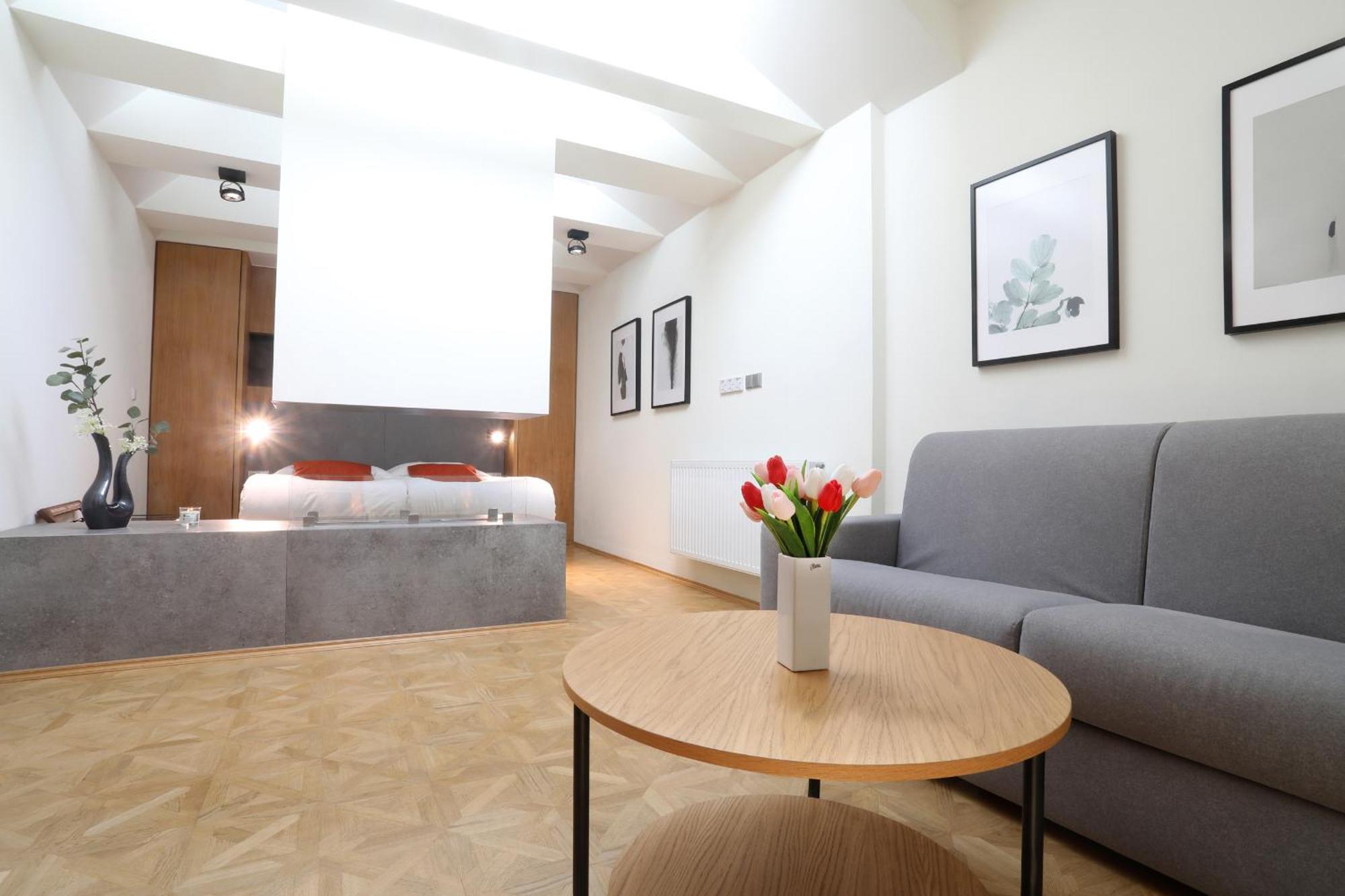 Hotel Pod Vezi Стражніце Екстер'єр фото
