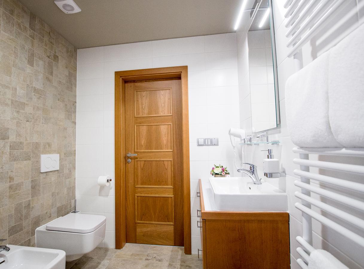 Hotel Pod Vezi Стражніце Екстер'єр фото